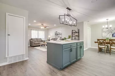1909 Balla Way, Grand Prairie, TX 75051 - Photo 8