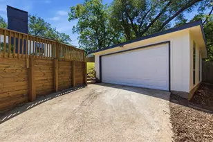 12039 Schroeder Rd, Dallas, TX 75243 - Photo 26