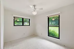 1014 Green Valley Ln, Duncanville, TX 75137 - Photo 14