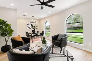 9815 Sophora Cir, Dallas, TX 75249 - Photo 4