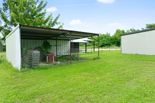 119 Avenue A, Walnut Springs, TX 76690 - Photo 24