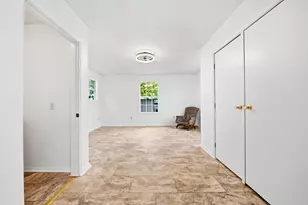 119 Avenue A, Walnut Springs, TX 76690 - Photo 6