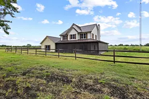 2972 Co Rd 4826, Wolfe City, TX 75496 - Photo 4