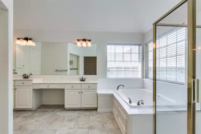 2021 Broadleaf Drive, Arlington, TX 76001 - Photo 14