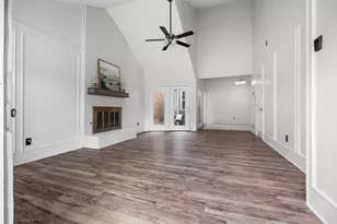 2925 Waterfront Dr, Garland, TX 75042 - Photo 4