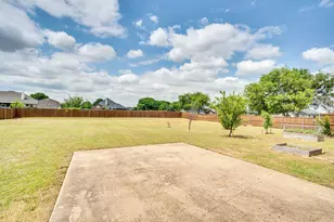 100 Windsor Cir, Waxahachie, TX 75165 - Photo 34