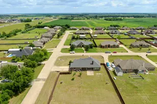 100 Windsor Cir, Waxahachie, TX 75165 - Photo 36
