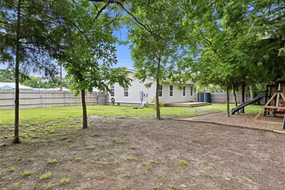 258 Spring Valley Circle, Azle, TX 76020 - Photo 24