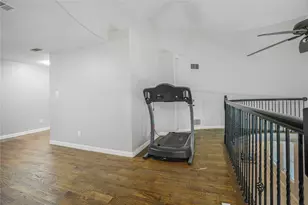 813 Beacon Hill Dr, Irving, TX 75061 - Photo 8