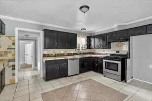 8752 Woodcastle Dr, Dallas, TX 75217 - Photo 4