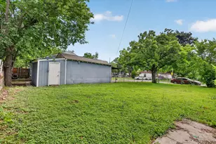 8752 Woodcastle Dr, Dallas, TX 75217 - Photo 18