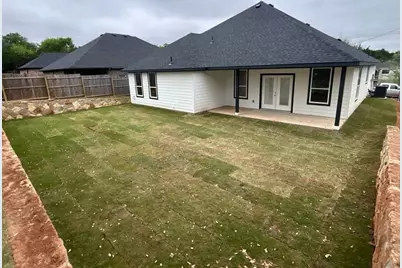 2215 Beverly Drive, Granbury, TX 76048 - Photo 4