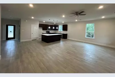 2215 Beverly Drive, Granbury, TX 76048 - Photo 8