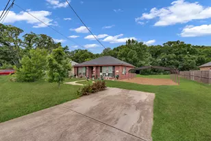 914 Armstrong Rd, Seagoville, TX 75159 - Photo 2