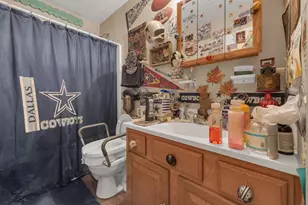 914 Armstrong Rd, Seagoville, TX 75159 - Photo 8
