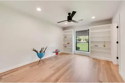 500 Del Rio Court, Irving, TX 75062 - Photo 10