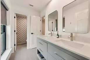 500 Del Rio Ct, Irving, TX 75062 - Photo 12