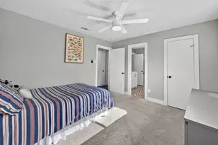 7230 Crooked Oak Dr, Dallas, TX 75248 - Photo 24