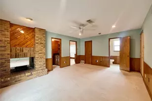 9931 Chimney Hill Ln, Dallas, TX 75243 - Photo 18