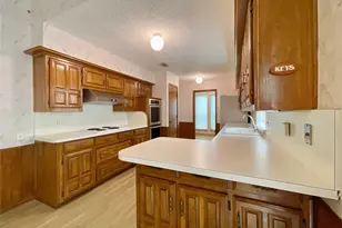 9931 Chimney Hill Ln, Dallas, TX 75243 - Photo 14