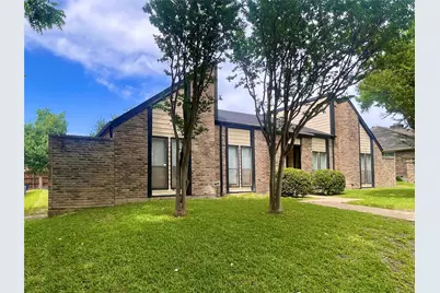 9931 Chimney Hill Lane, Dallas, TX 75243 - Photo 2