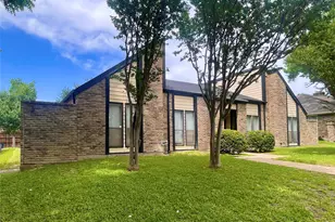 9931 Chimney Hill Ln, Dallas, TX 75243 - Photo 2