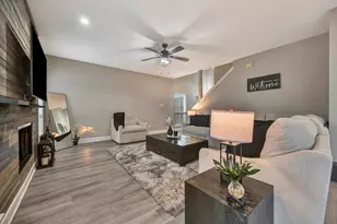 102 Lakeway Ln, Justin, TX 76247 - Photo 8