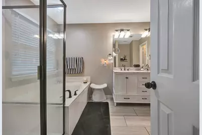 102 Lakeway Lane, Justin, TX 76247 - Photo 14