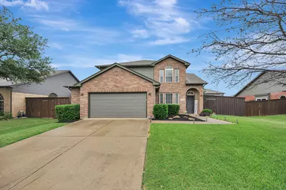 102 Lakeway Lane, Justin, TX 76247 - Photo 2