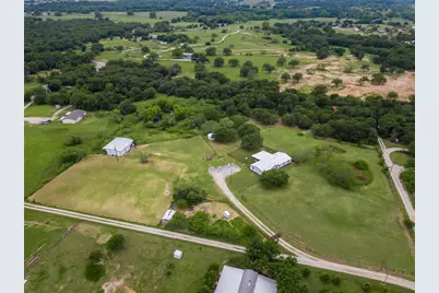 197 County Road 3382, Paradise, TX 76073 - Photo 34