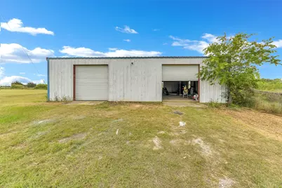 197 County Road 3382, Paradise, TX 76073 - Photo 32