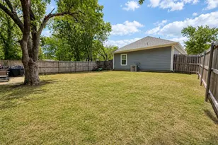 105 E 17th Ave, Corsicana, TX 75110 - Photo 14