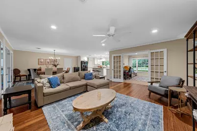 4901 Meadow Wood Drive, Waco, TX 76710 - Photo 6