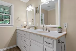 4901 Meadow Wood Dr, Waco, TX 76710 - Photo 24