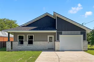 1326 Oneal St, Greenville, TX 75401 - Photo 1