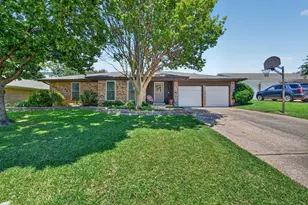 4043 Glenbrook Dr, Arlington, TX 76015 - Photo 1