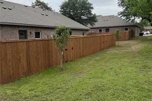 106 Woodard Ave, Cleburne, TX 76033 - Photo 8