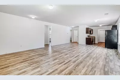 602 N Taylor Street, Gainesville, TX 76240 - Photo 4