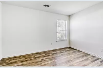 602 N Taylor Street, Gainesville, TX 76240 - Photo 10