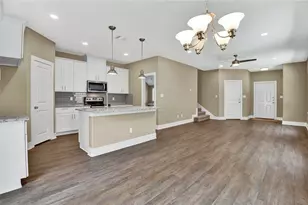300 Woodgrove Dr, Little Elm, TX 75068 - Photo 4