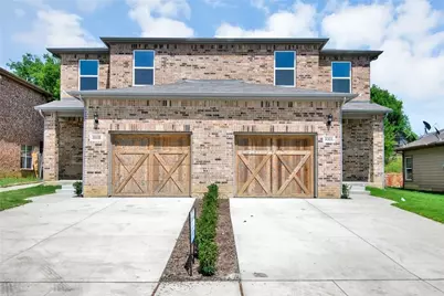 300 Woodgrove Drive, Little Elm, TX 75068 - Photo 2
