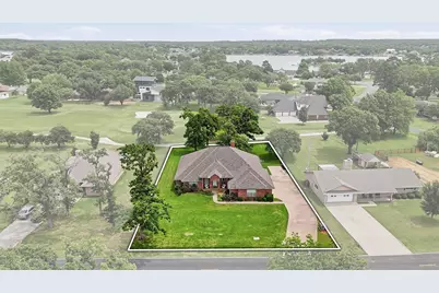 730 Kiowa Drive W, Lake Kiowa, TX 76240 - Photo 32