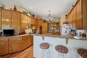 730 Kiowa Dr W, Lake Kiowa, TX 76240 - Photo 10