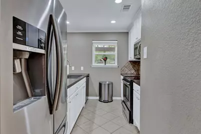 732 Hillside Drive, Burleson, TX 76028 - Photo 10