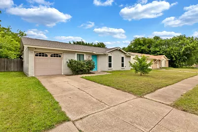 732 Hillside Drive, Burleson, TX 76028 - Photo 2