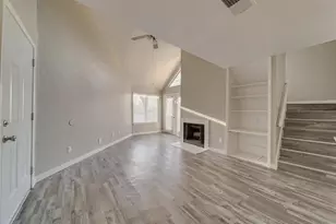 9815 Walnut St, Dallas, TX 75243 - Photo 4