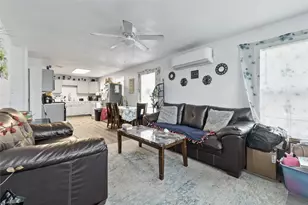 1041 S 14th St, Abilene, TX 79602 - Photo 6