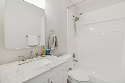 1023 Mount Auburn Avenue, Dallas, TX 75223 - Photo 12