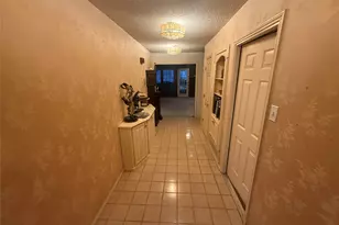 836 Lombardy Ct, Fort Worth, TX 76112 - Photo 2