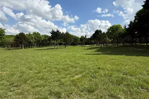 721 Rayburn Dr, DeSoto, TX 75115 - Photo 1